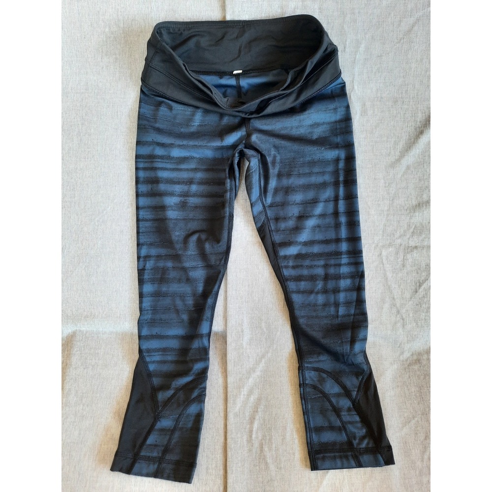 Lululemon Women 4 Performance Active Stripped Pull-On Zip Pockets Capri Pants‎